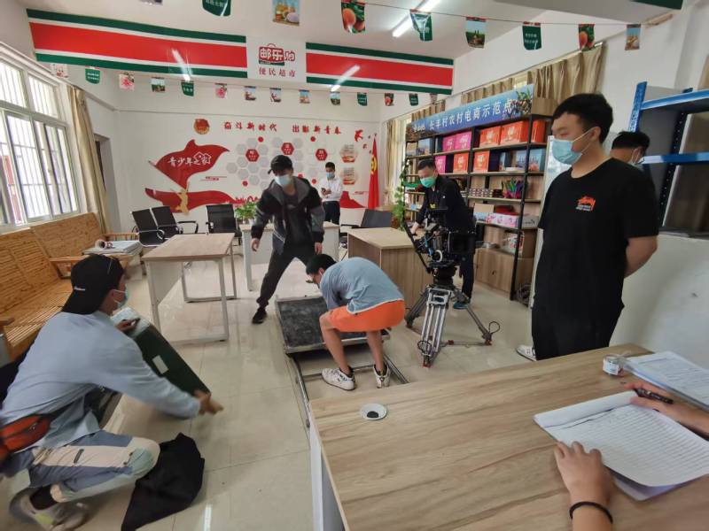 萨尔图区广告片拍摄公司：极简主义践行者，少即是多的视觉哲学